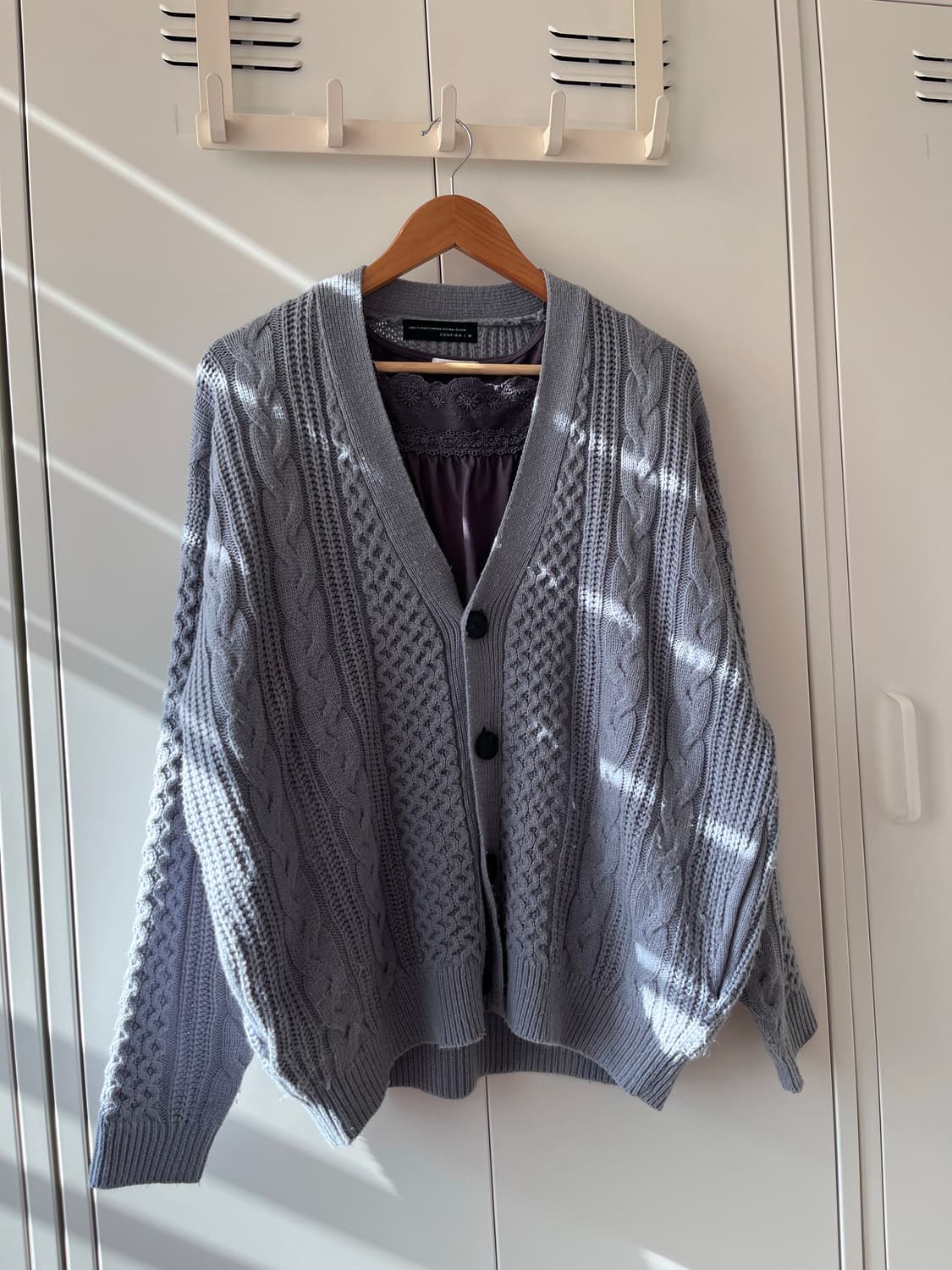 Confirm vintage 소라 꽈배기 브이넥 니트 가디건  상품이미지3