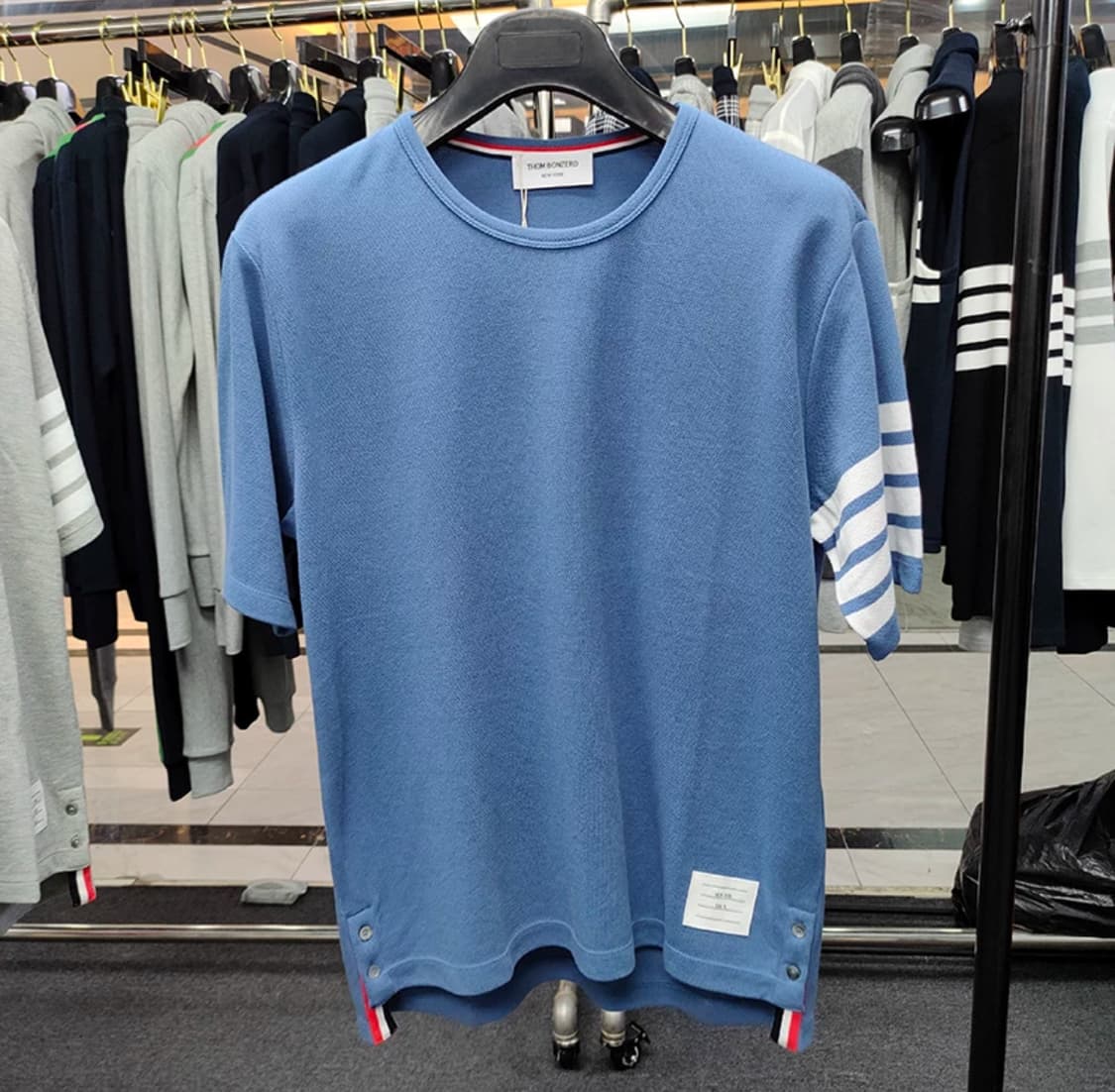 톰브라운 반팔티셔츠 판매 상품이미지6