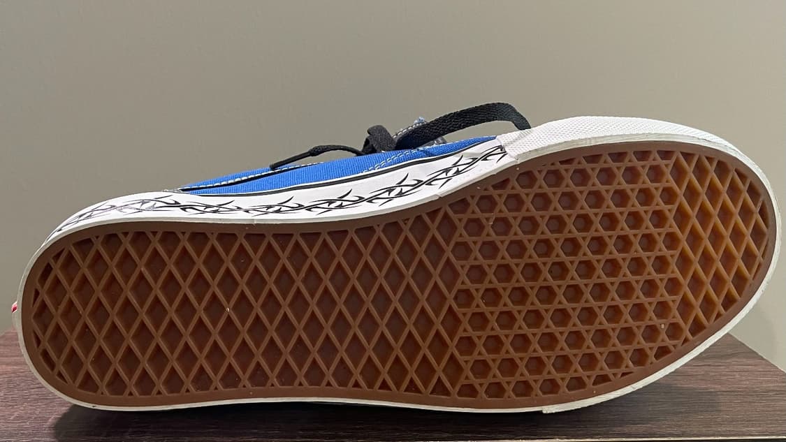 21FW 반스 x 슈프림 스케이트 올드 스쿨 트라이벌 바브 와이어 로얄 상품이미지5