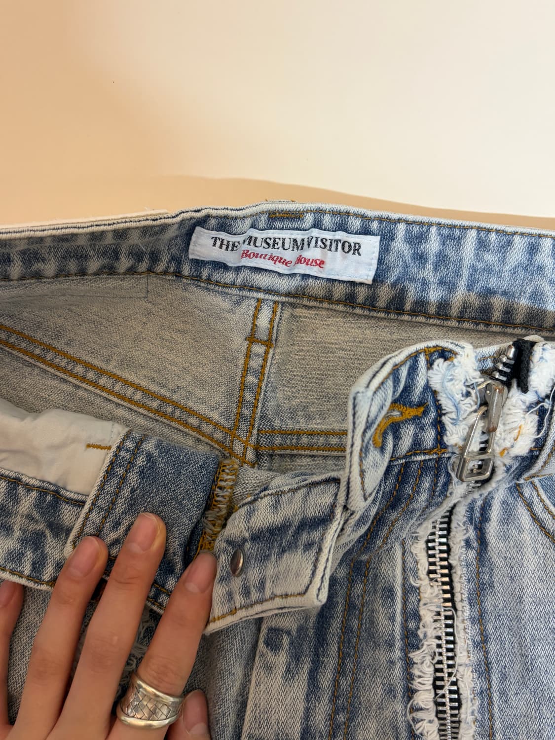 더뮤지엄비지터 버뮤다팬츠 상품이미지2