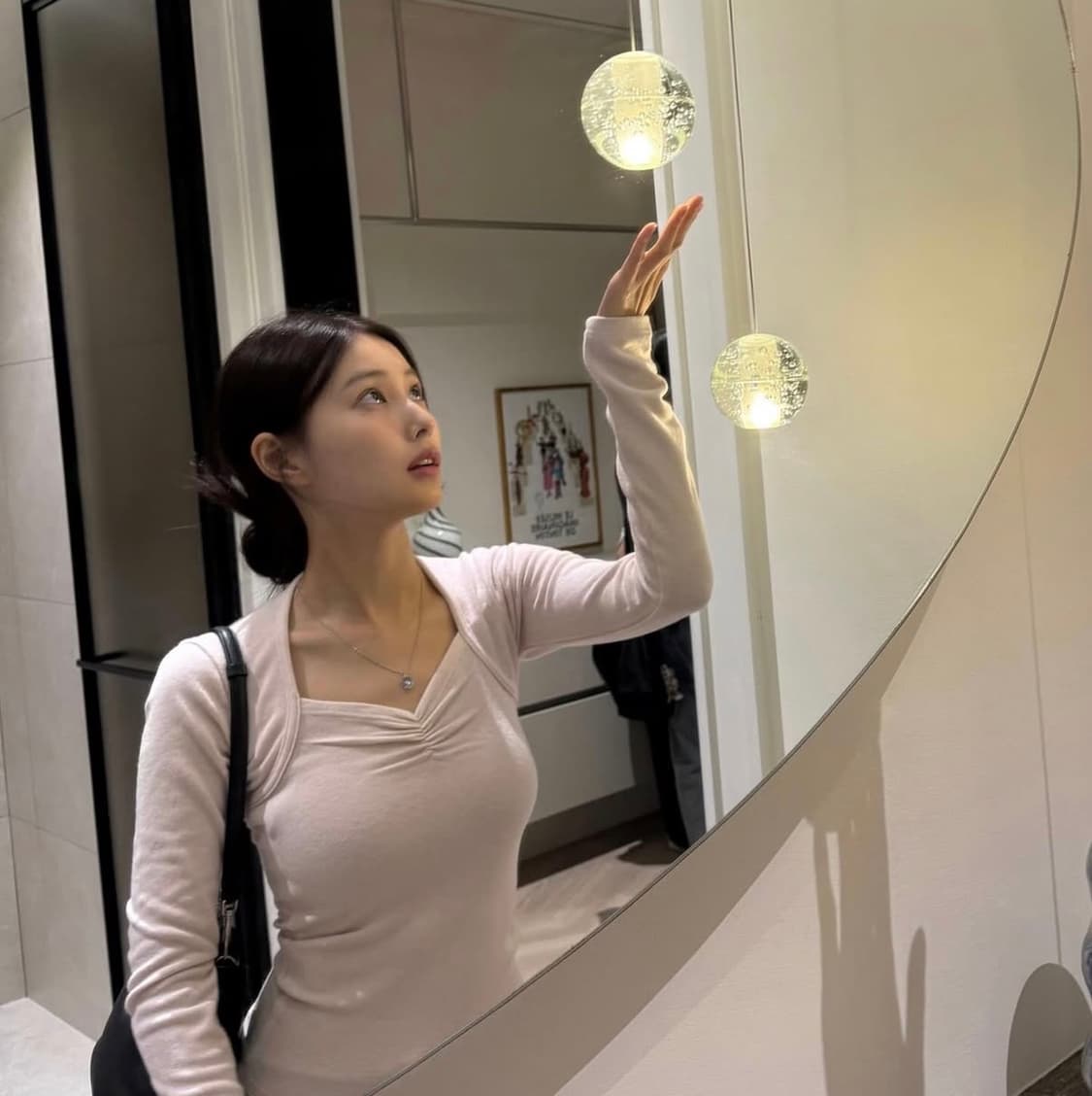 이바나헬싱키 니트 블라우스 Armo knit blouse pink 강혜원 상품이미지3