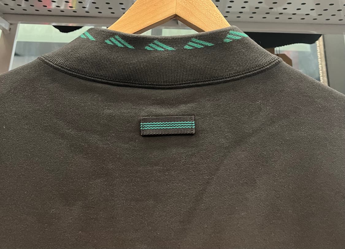 아디다스 Equipment 하프집업 블랙 상품이미지5