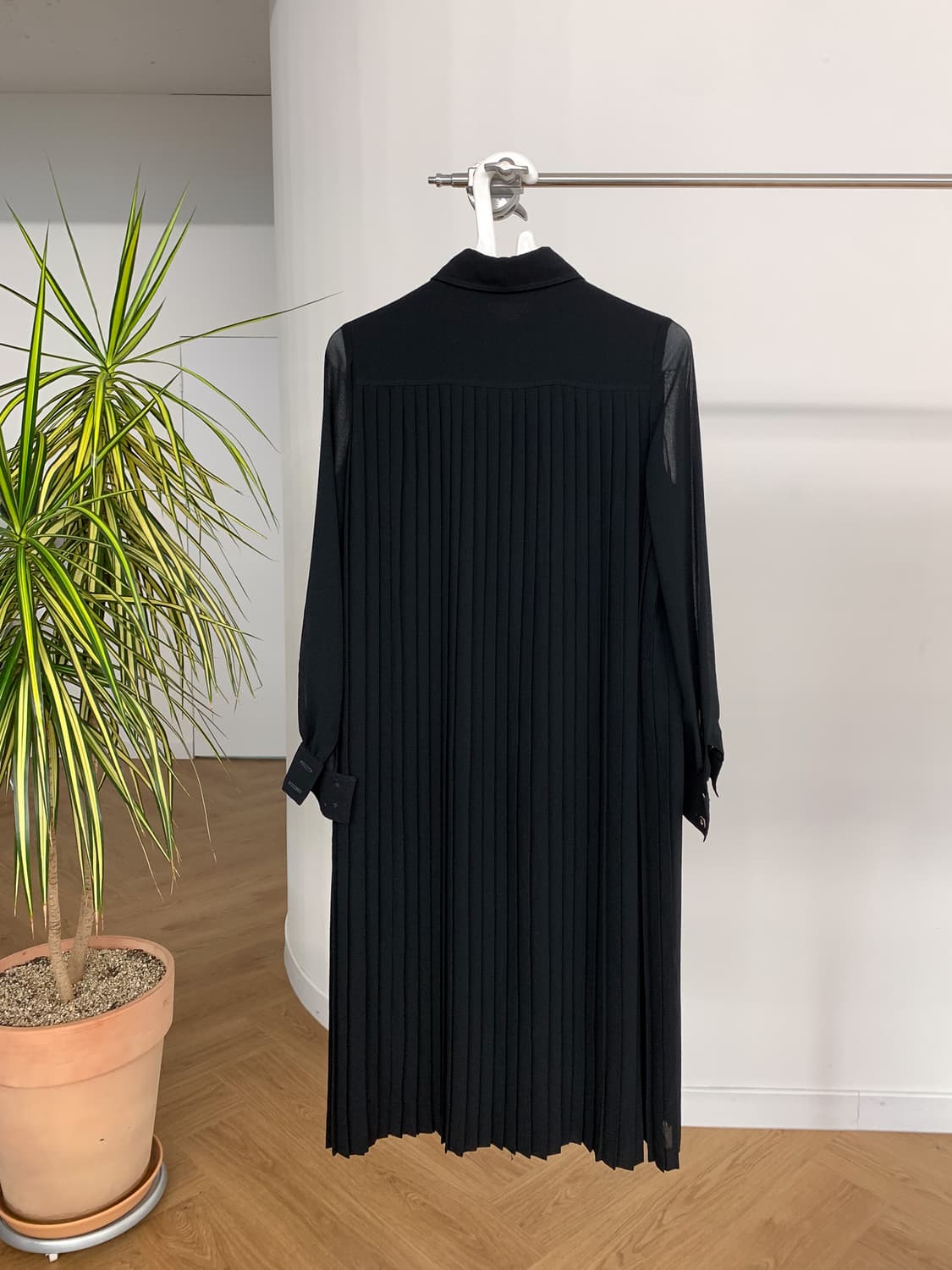 블랙 플리츠 미디 원피스 90  상품이미지6