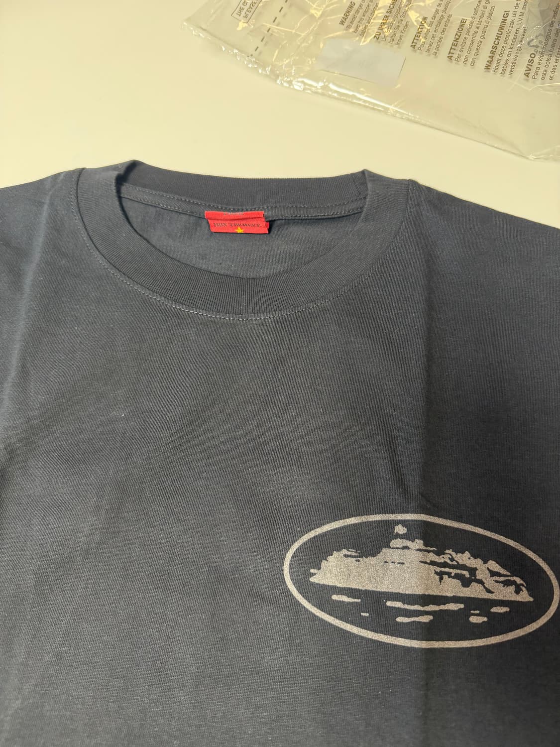 코르테이즈 corteiz og 알카트라즈 리플렉티브 티셔츠 상품이미지3