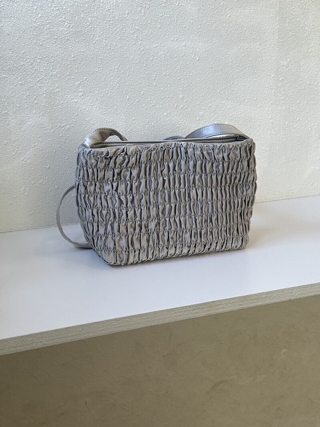 (새상품) 하이 home of hai 밀리백 크로스백 실버 상품이미지1