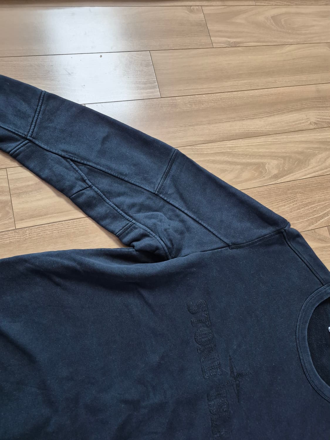 스톤아일랜드 와펜 로고 맨투맨 L 상품이미지4