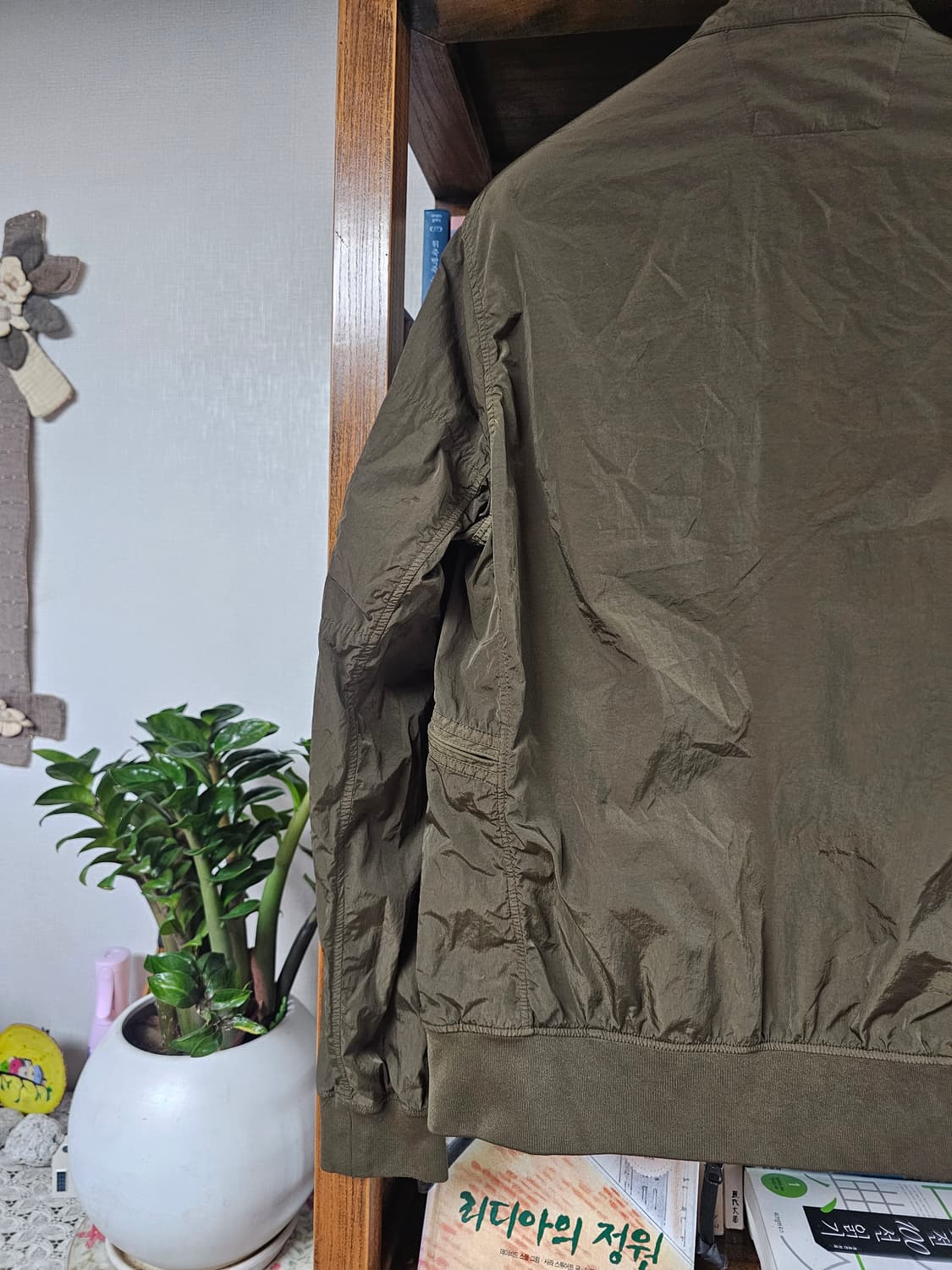 원가 70만)씨피컴퍼니 나일론 자켓 팔아요 cp컴퍼니 48 95 100  상품이미지8