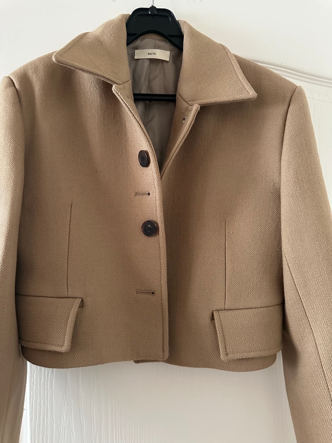 렉토 베이지 크롭 자켓 상품이미지4