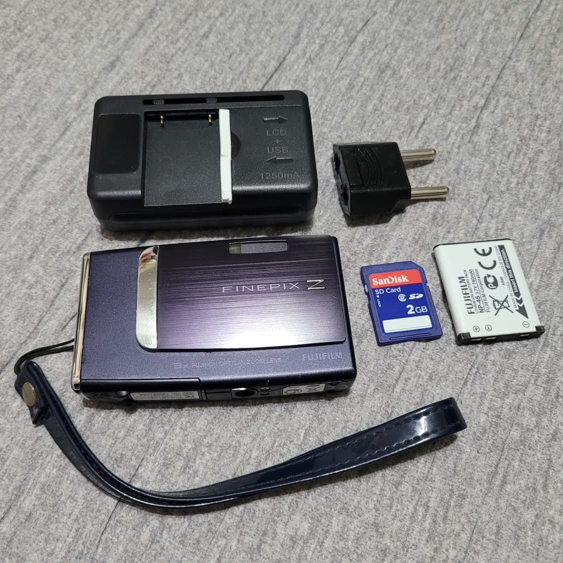 후지 FinePix Z10fd 디지털 카메라 상품이미지1