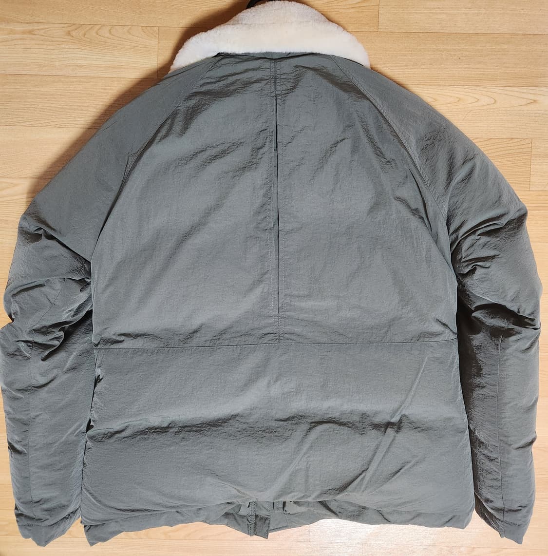 [L]유니폼 브릿지 레인저 다운 파카 카키 중고 상품이미지2