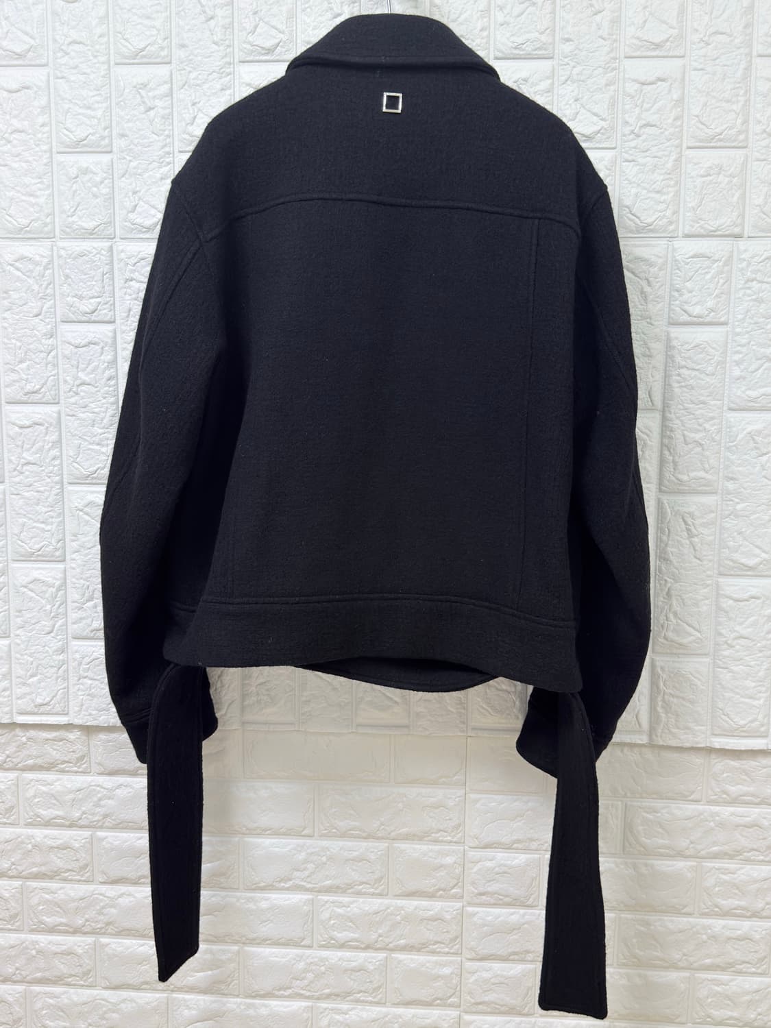 우영미 벨티드 울 점퍼 블랙(48) 상품이미지4