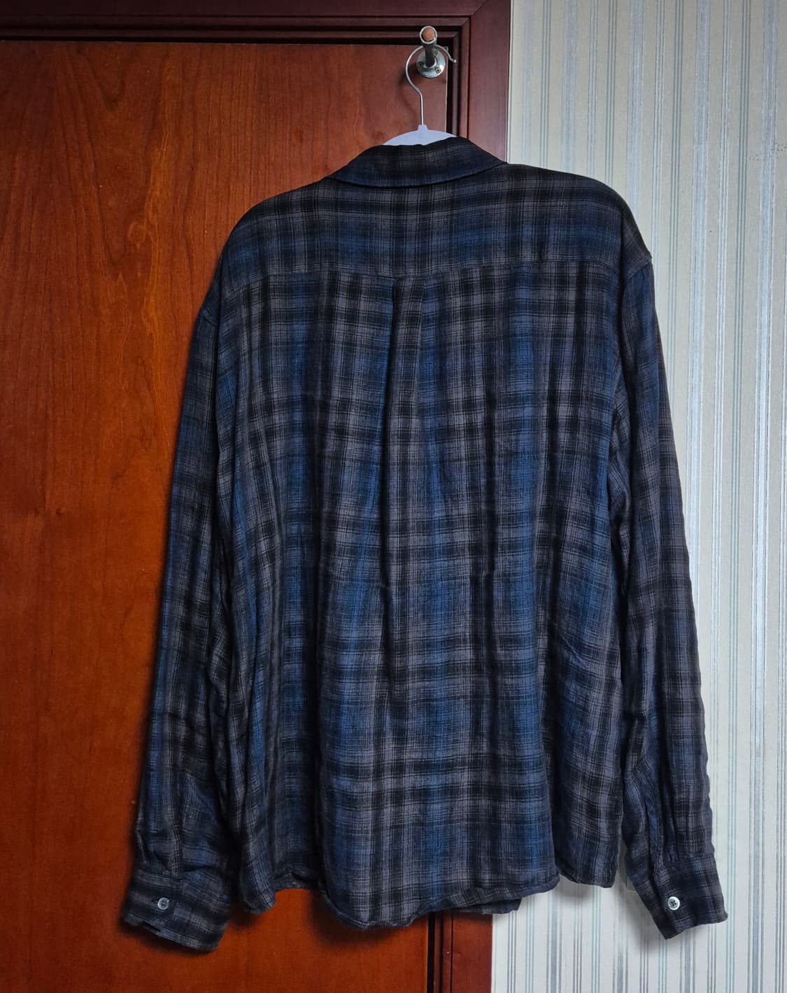 해칭룸 뮤지엄 셔츠 린넨 챠콜/블루 4사이즈 상품이미지2