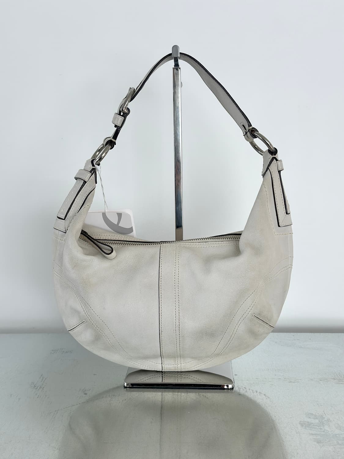 코치 화이트 레더 미니 호보백  상품이미지3