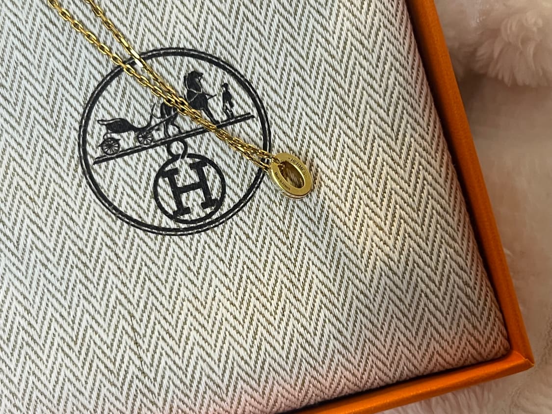 에르메스 미니 팝아슈 펜던트 골드 & 블랑 목걸이 상품이미지3