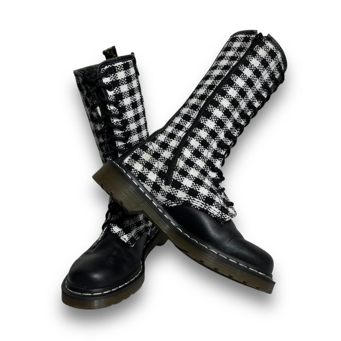 Dr. Martens 14-hole checkered boots  상품이미지4