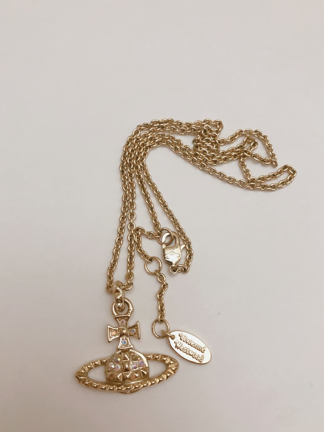 비비안 웨스트우드 메이페이어 바스 릴리프 목걸이 상품이미지2