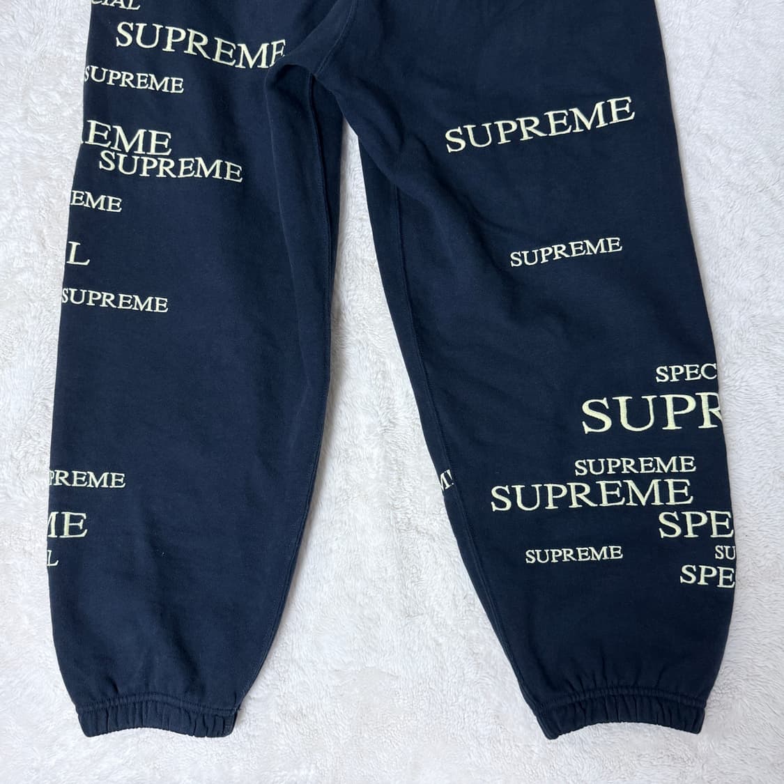 24FW Supreme 슈프림 스페셜 스웻팬츠 상품이미지5