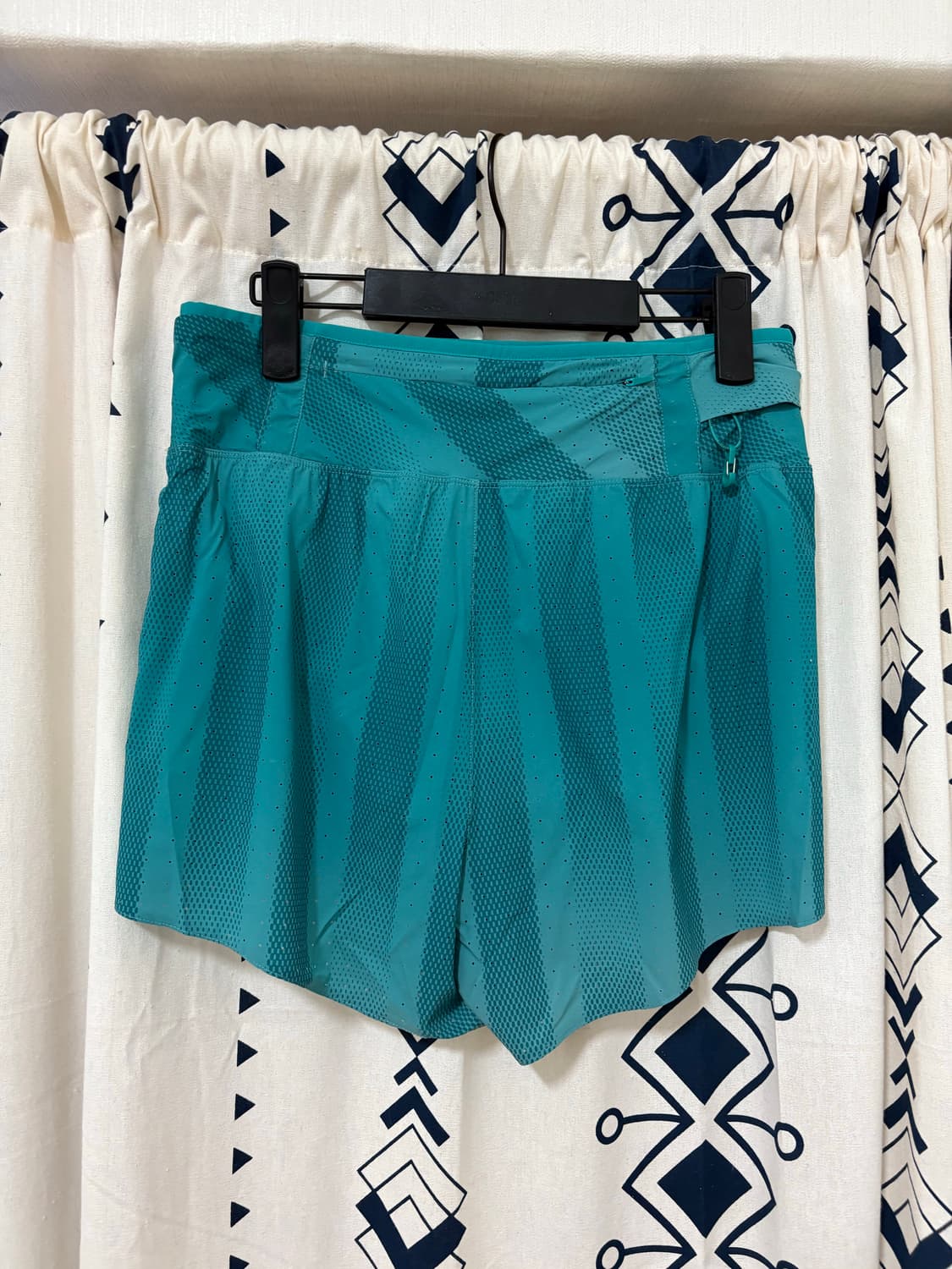 아디다스 / 아디제로 BTN 러닝 젤 쇼츠 상품이미지4