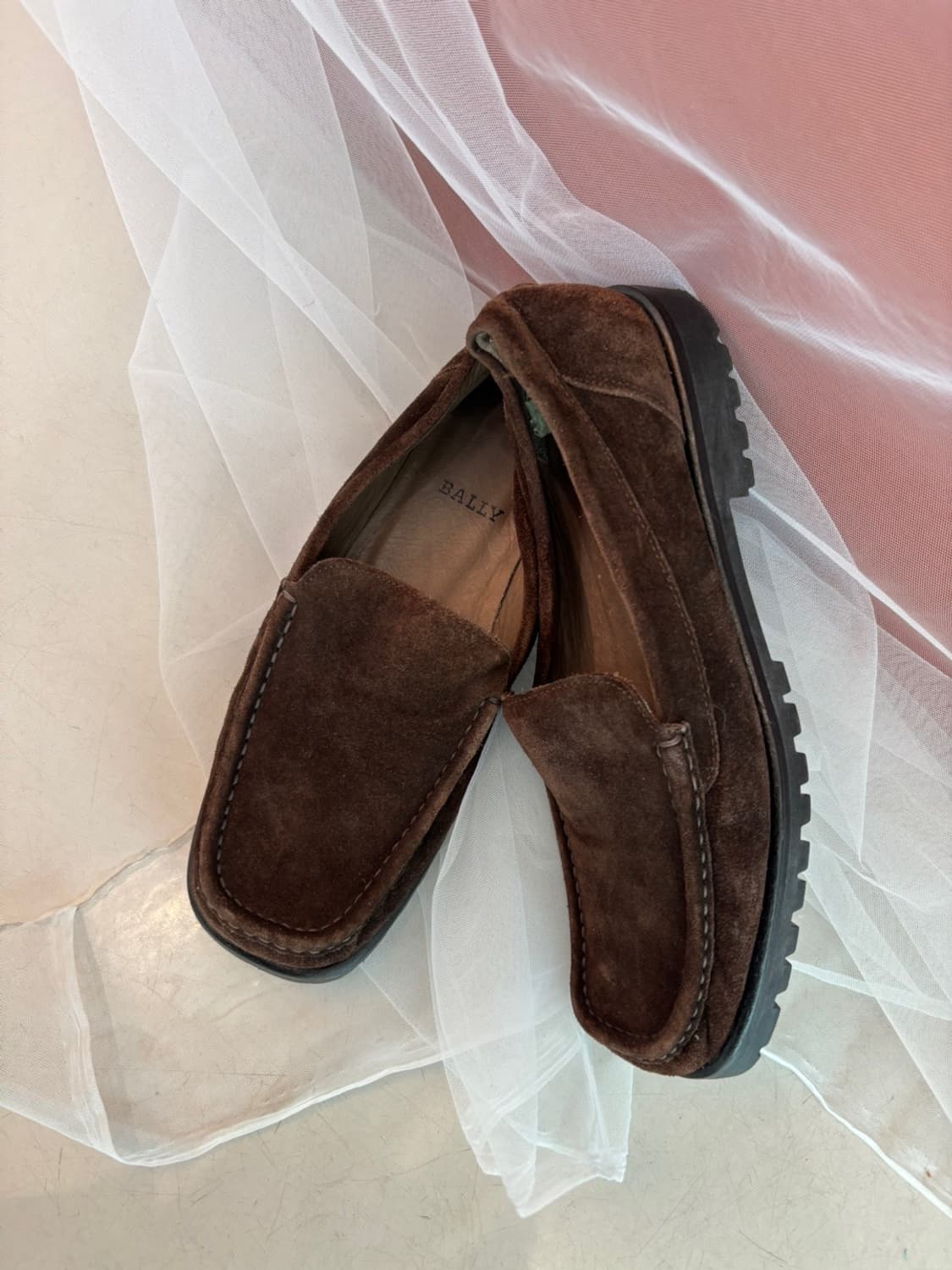 Bally Suede Loafer 상품이미지1