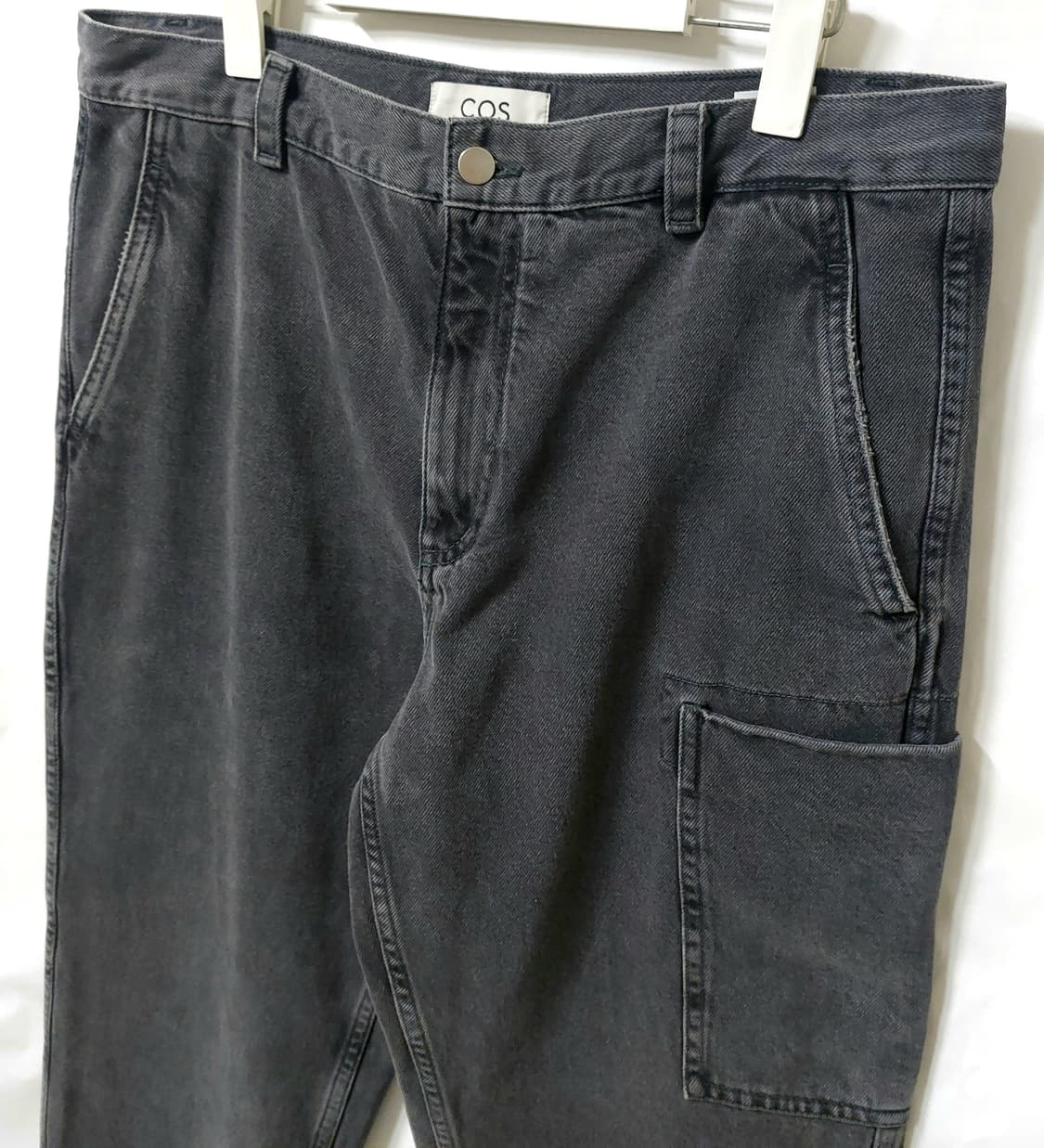COS 코스 가먼트다이 카고 데님 36 상품이미지1