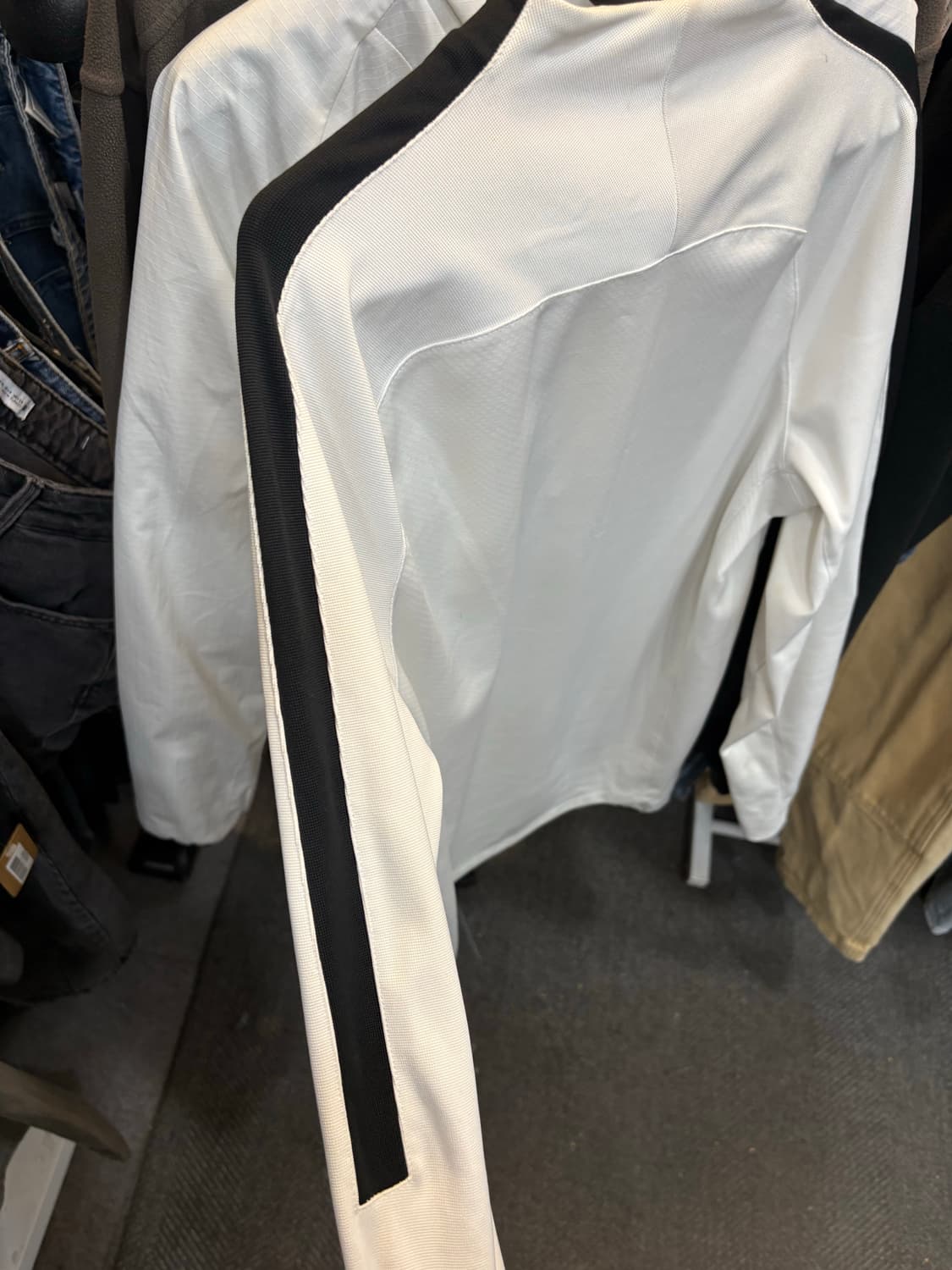 나이키 아노락 반집업 화이트 M L사이즈 상품이미지3