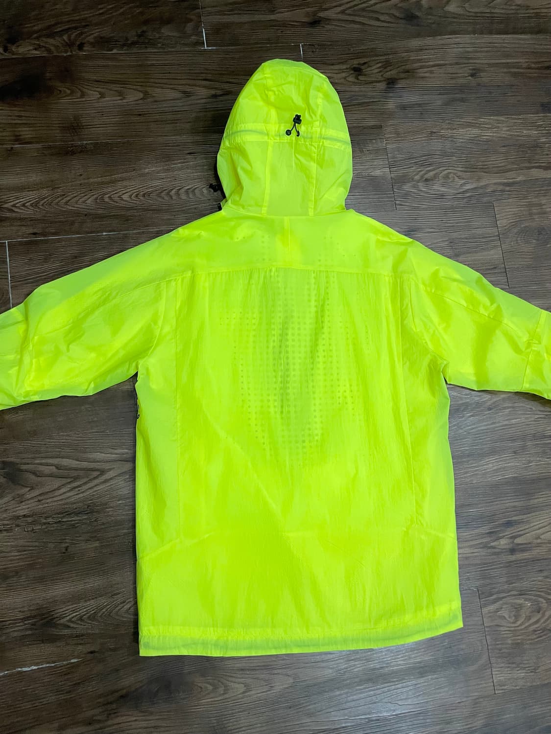 나이키 테크 에어로쉴드 파카 바람막이 형광 상품이미지10