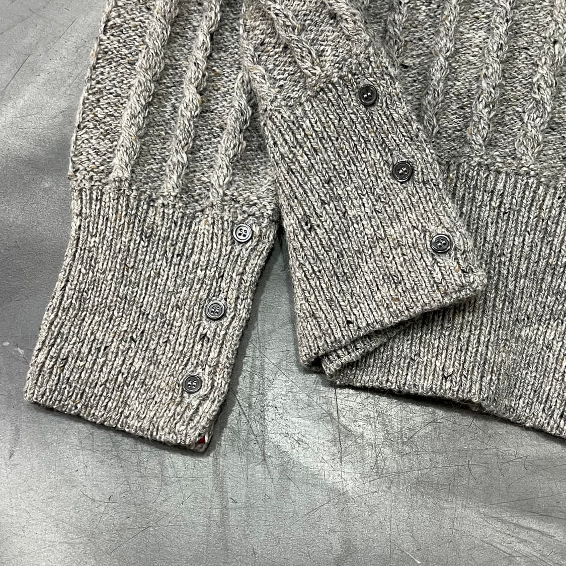  톰브라운 트위스트 케이블 가디건 y15154 상품이미지6