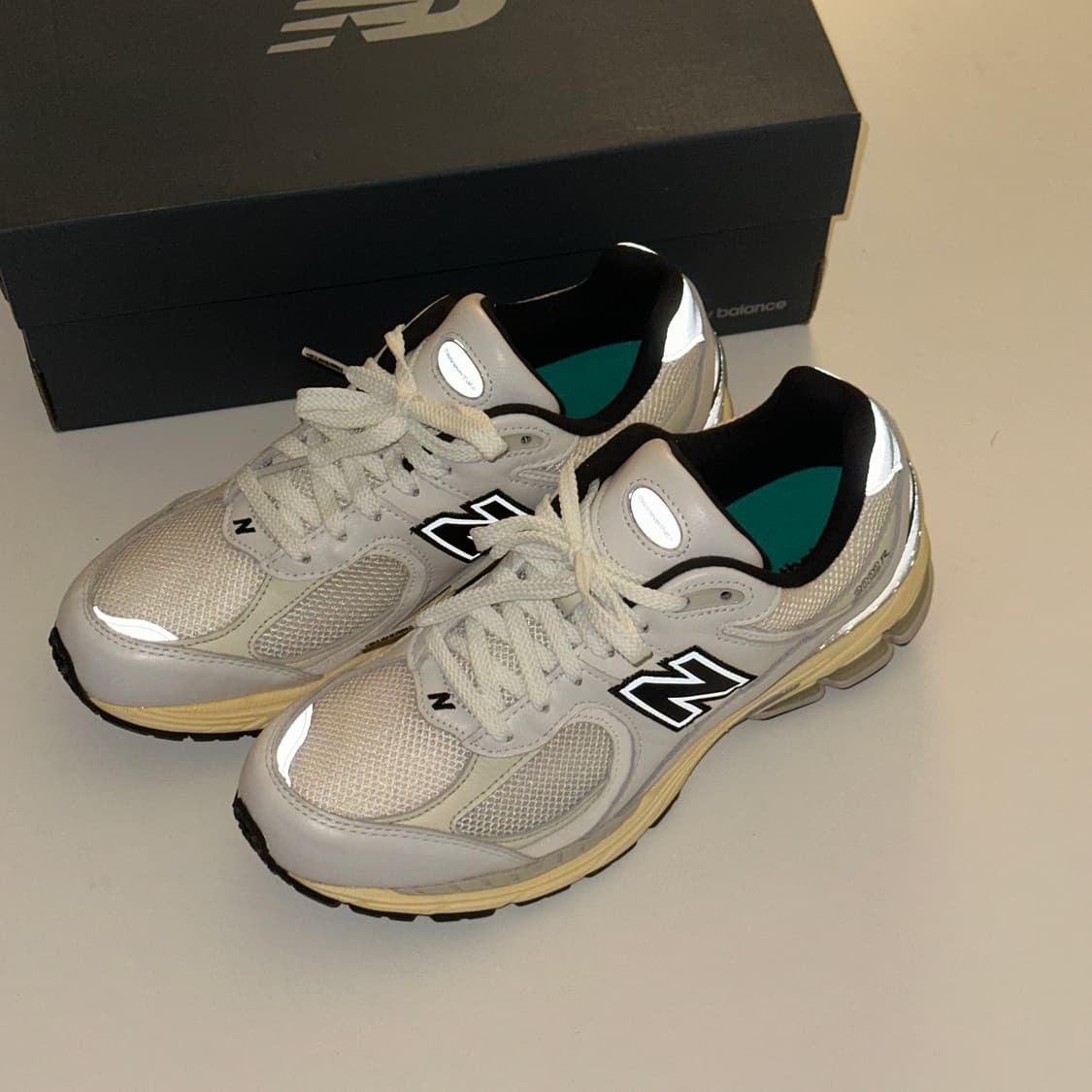 뉴발란스X디네댓 2002R 화이트 280 상품이미지2