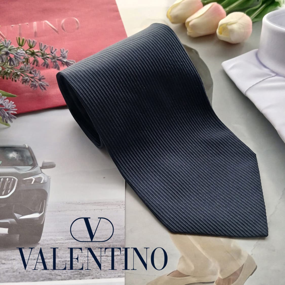 발렌티노 실크 네이비 솔리드 넥타이 9.4cm B등급 A18705
 상품이미지1