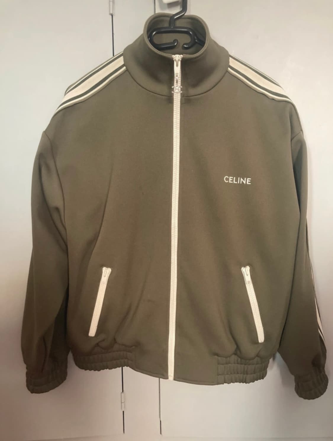 셀린느 카키 트랙탑 (정품) 상품이미지1