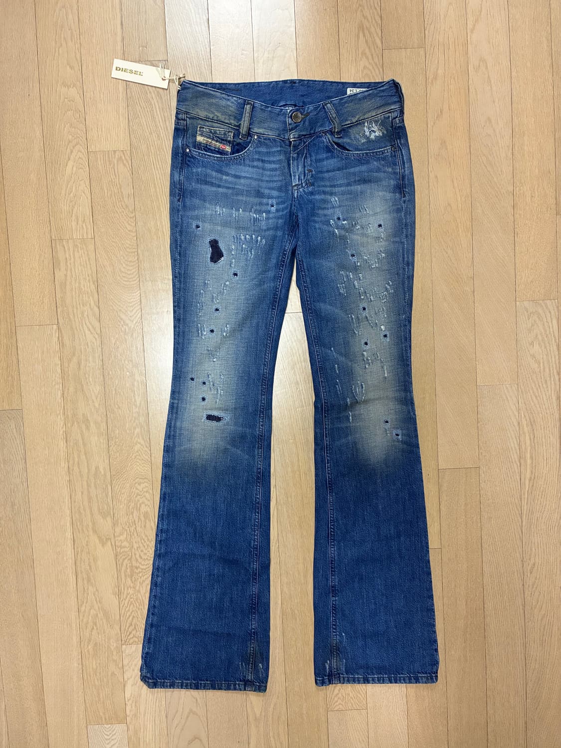 디젤 그런지 디스트로이드 플레어 부츠컷 데님 상품이미지3