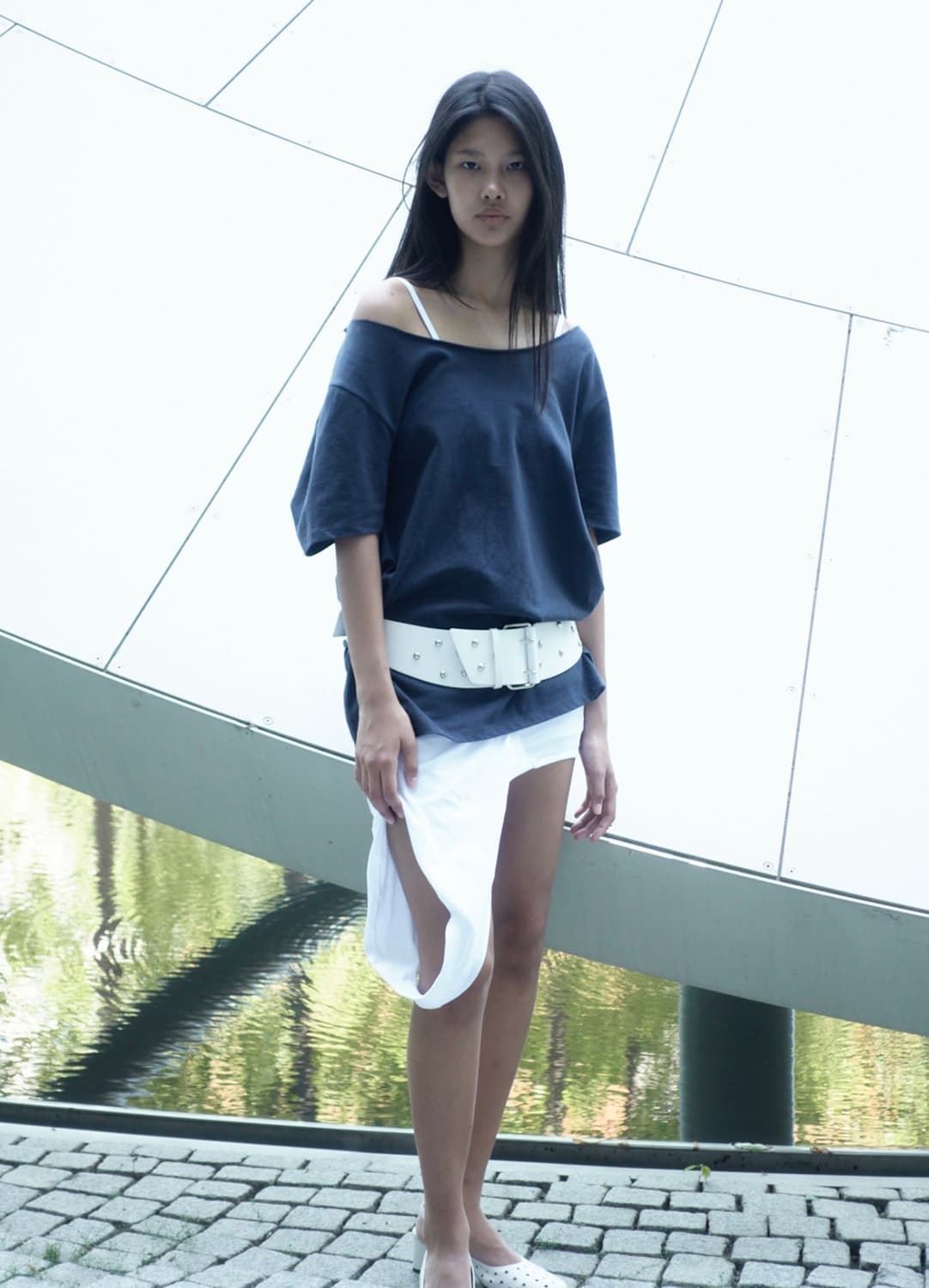 [새상품] 세릭 원숄더탑 네이비 ONE SHOULDER LOOSE TOP 상품이미지2
