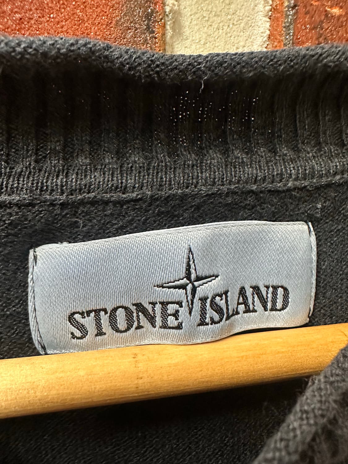 (XXL)스톤아일랜드 와펜 커프스 니트 블랙 상품이미지7