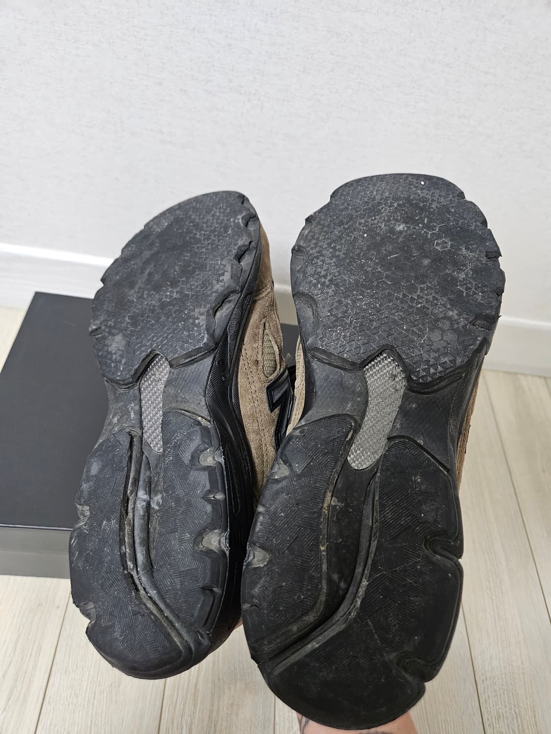뉴발란스 x JJJ자운드 990v3 브라운 블랙 상품이미지6