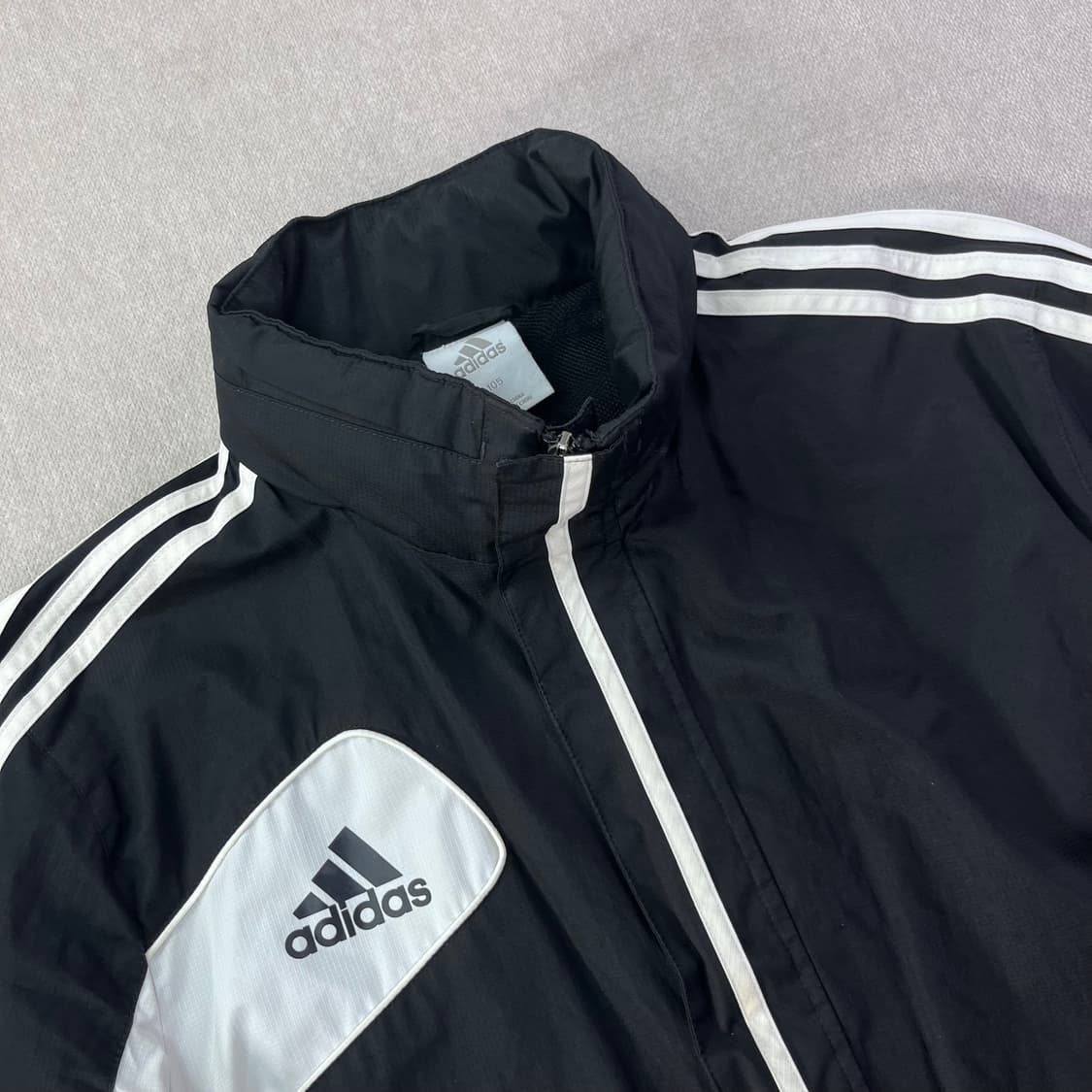 100 아디다스 90s 올드쿨 범고래 나일론 바람막이 상품이미지2