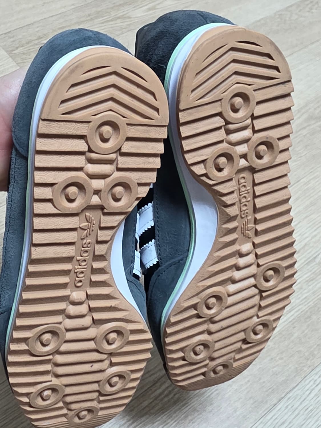 아디다스 운동화 상품이미지5