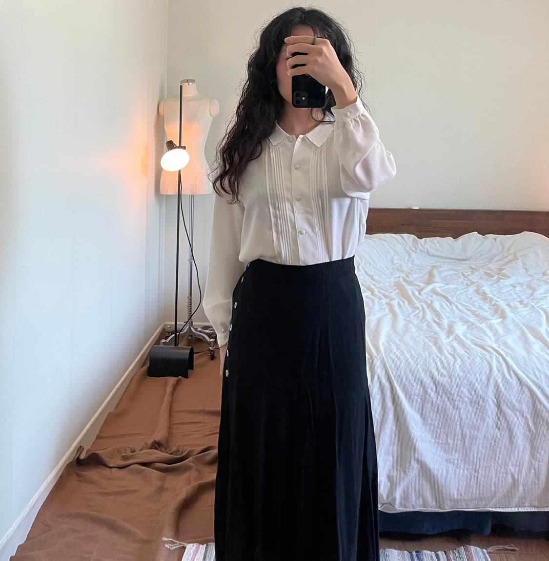 자수 카라 핀턱 클래식 블라우스 상품이미지7