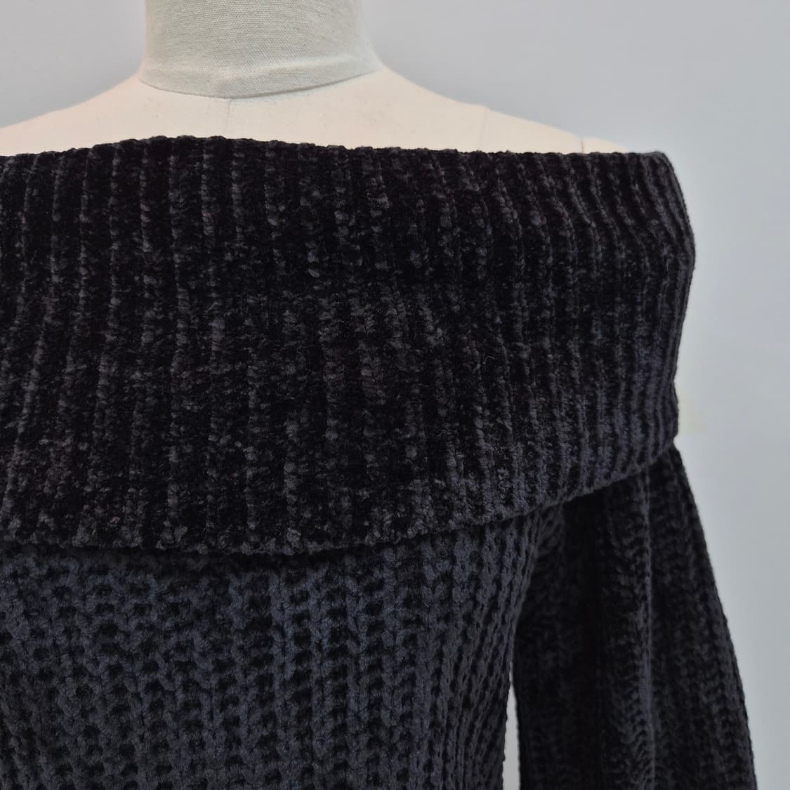 AZUL by MOUSSY 벨벳 오프숄더 니트 원피스 상품이미지3