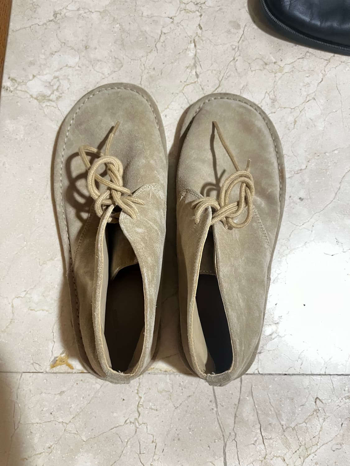 아모멘토는 아니고 자라 신발  상품이미지1