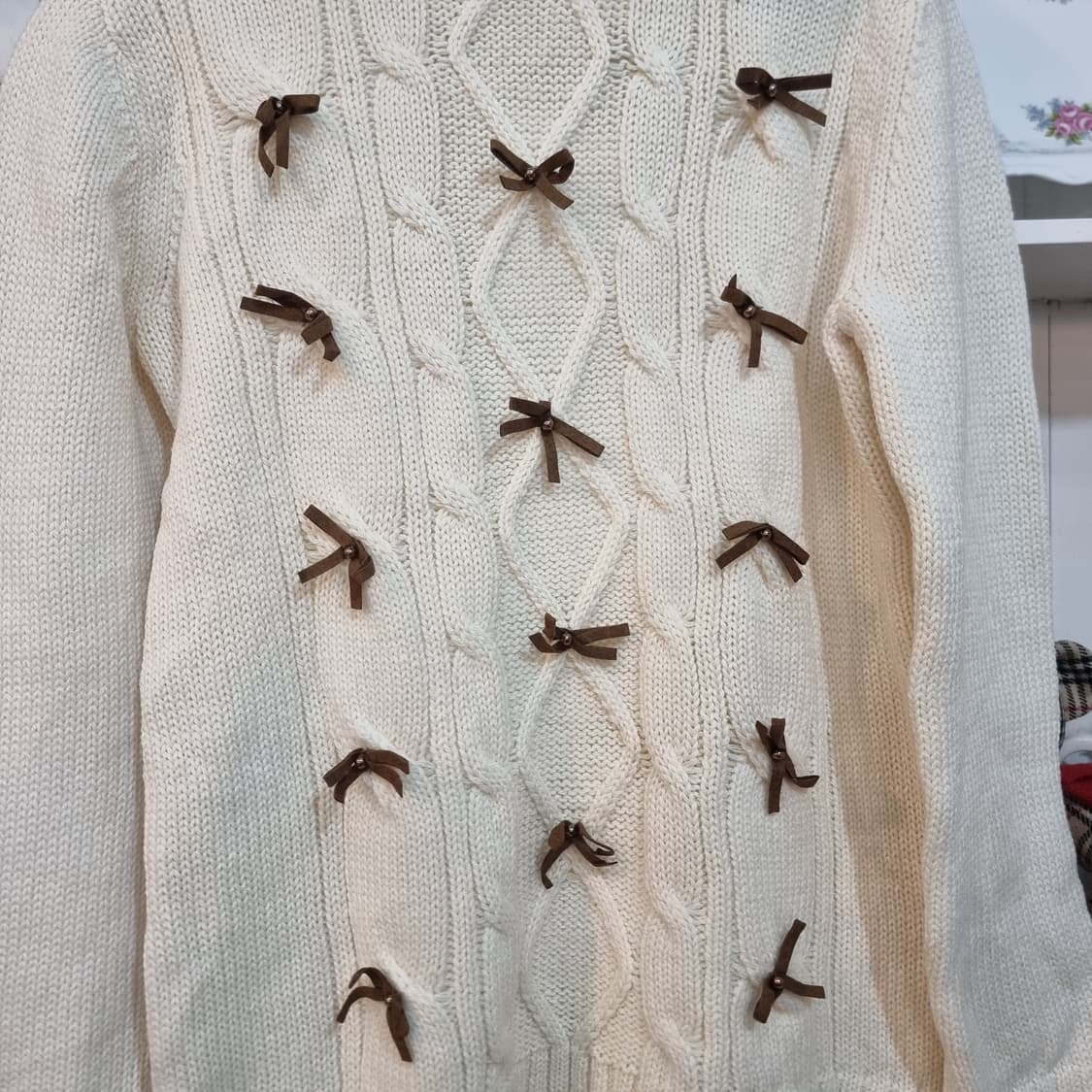 갤러리 비스콘티 GALLERY VISCONTI 리본 케이블 터틀넥 니트 상품이미지2