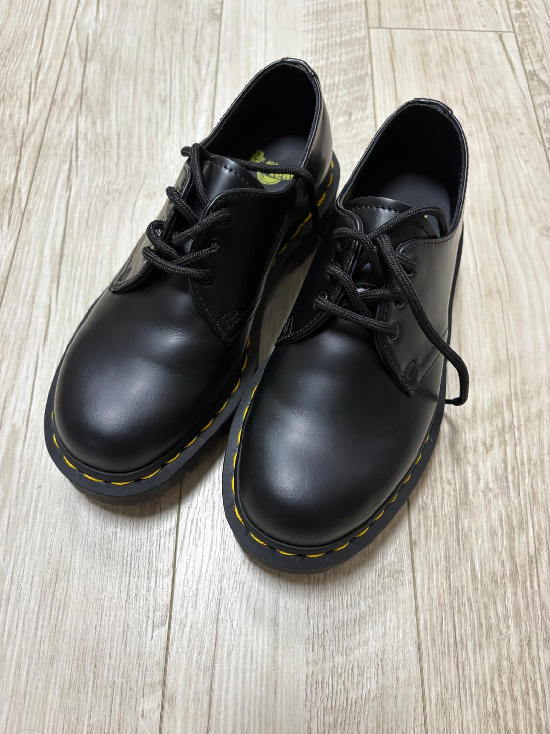 닥터마틴 1461 3홀 벡스 240 상품이미지1