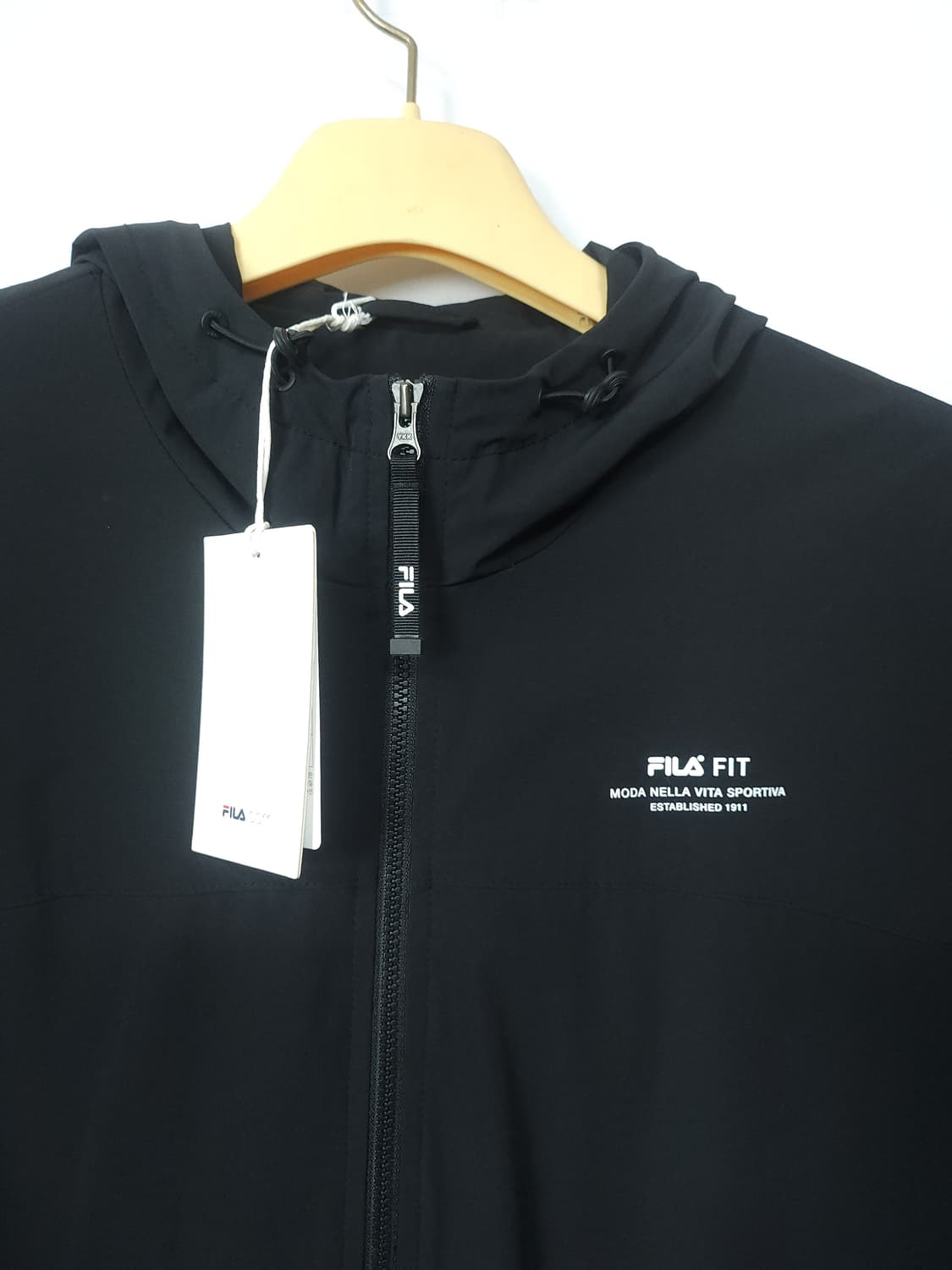 휠라 피트 블랙후드 사파리 바람막이 집업  100 L 새제품 상품이미지2