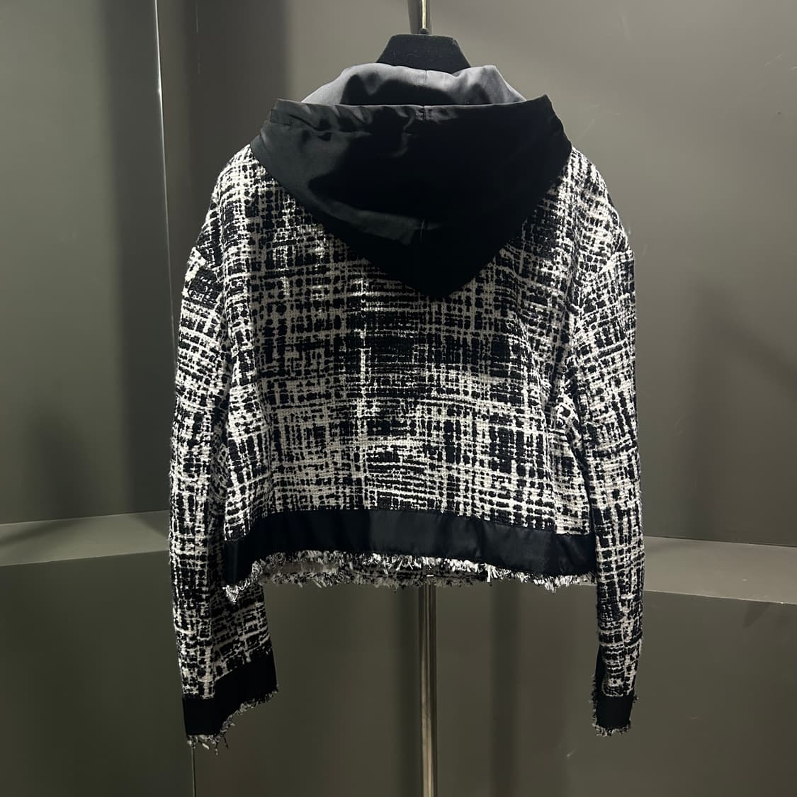 프라다 나일론 후드 트위드 자켓 상품이미지4