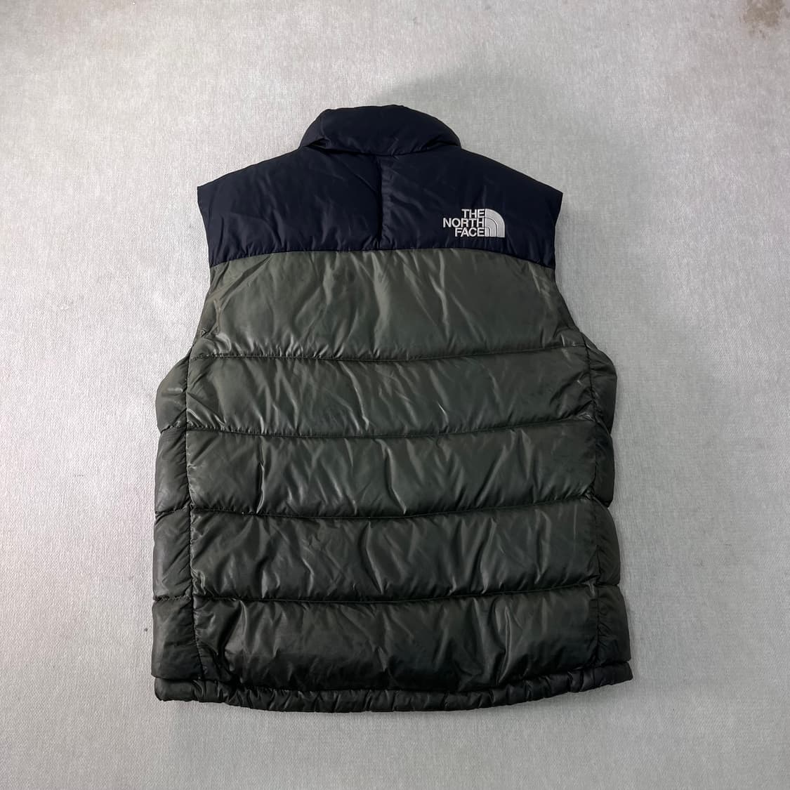 100 노스페이스 1996 눕시 700 카키 조끼 패딩 상품이미지2