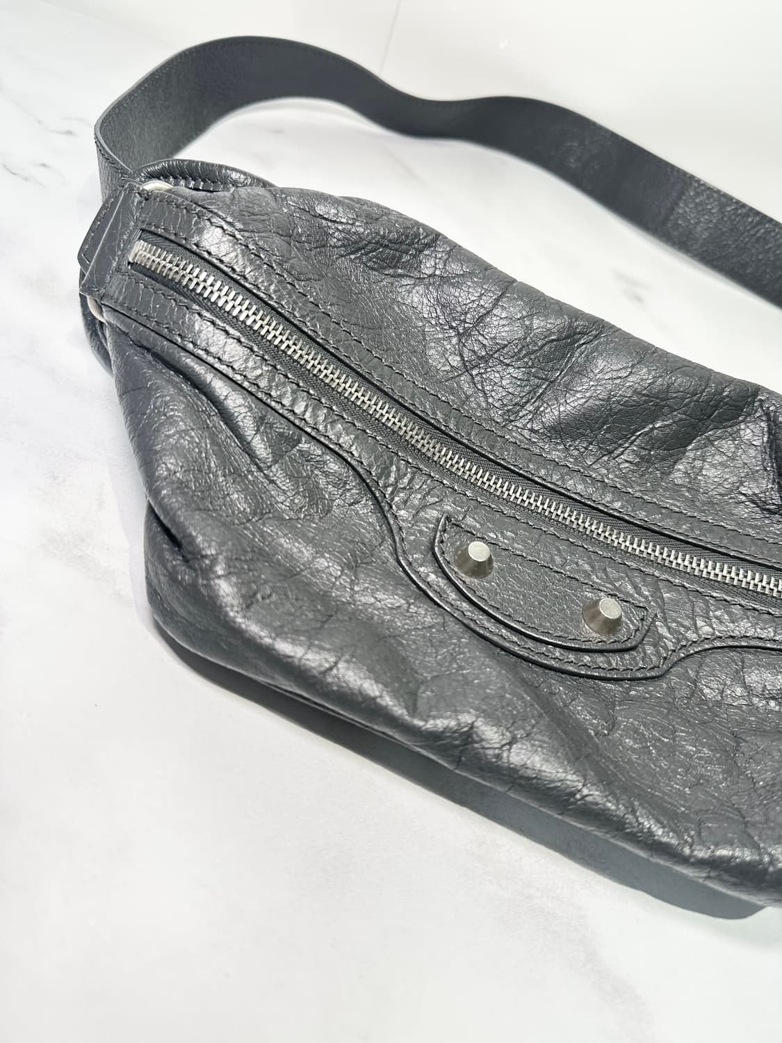 [A+ 정품] 발렌시아가 모터 슬링 크로스백 상품이미지3