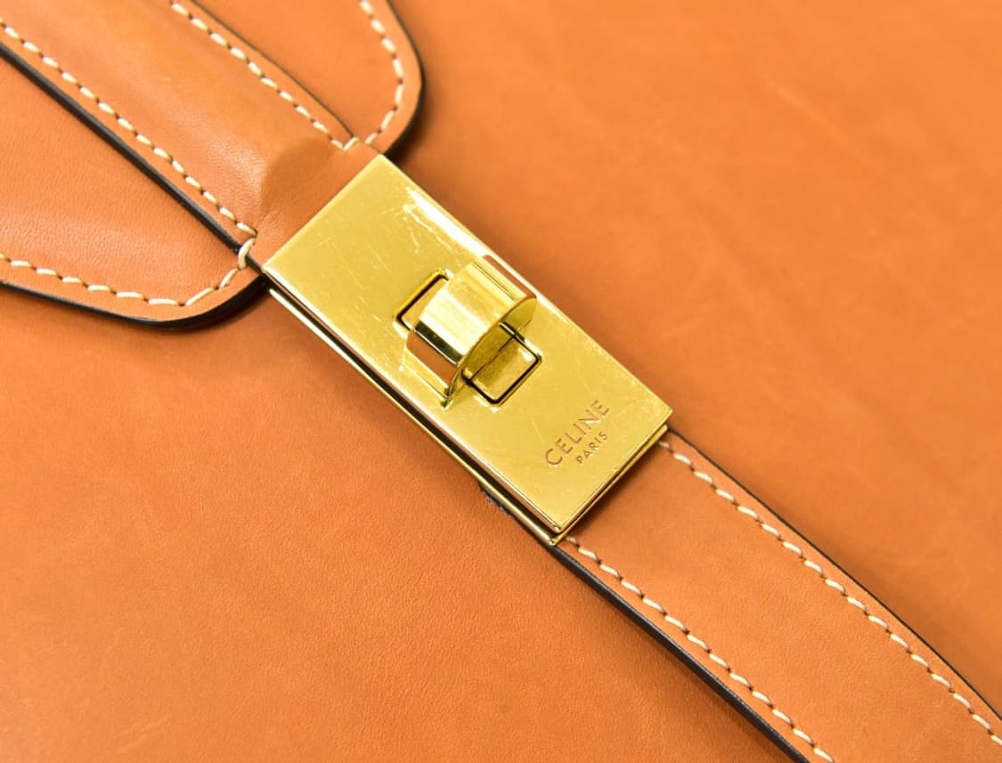 셀린느 카프스킨 베사체 16 크로스백 (정품) 상품이미지6