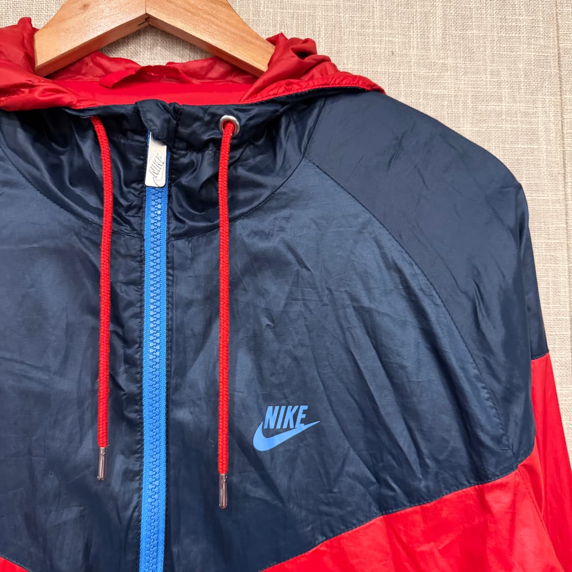 나이키 윈드러너 바람막이 후드집업 자켓 M-L 레드/네이비 상품이미지2