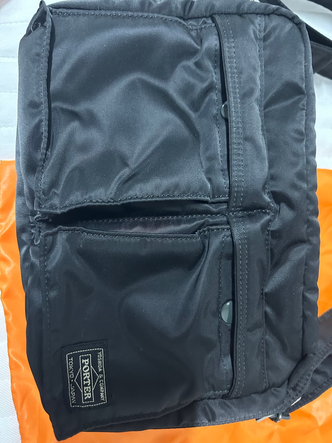 포터 탱커 숄더백 스몰 블랙 상품이미지2