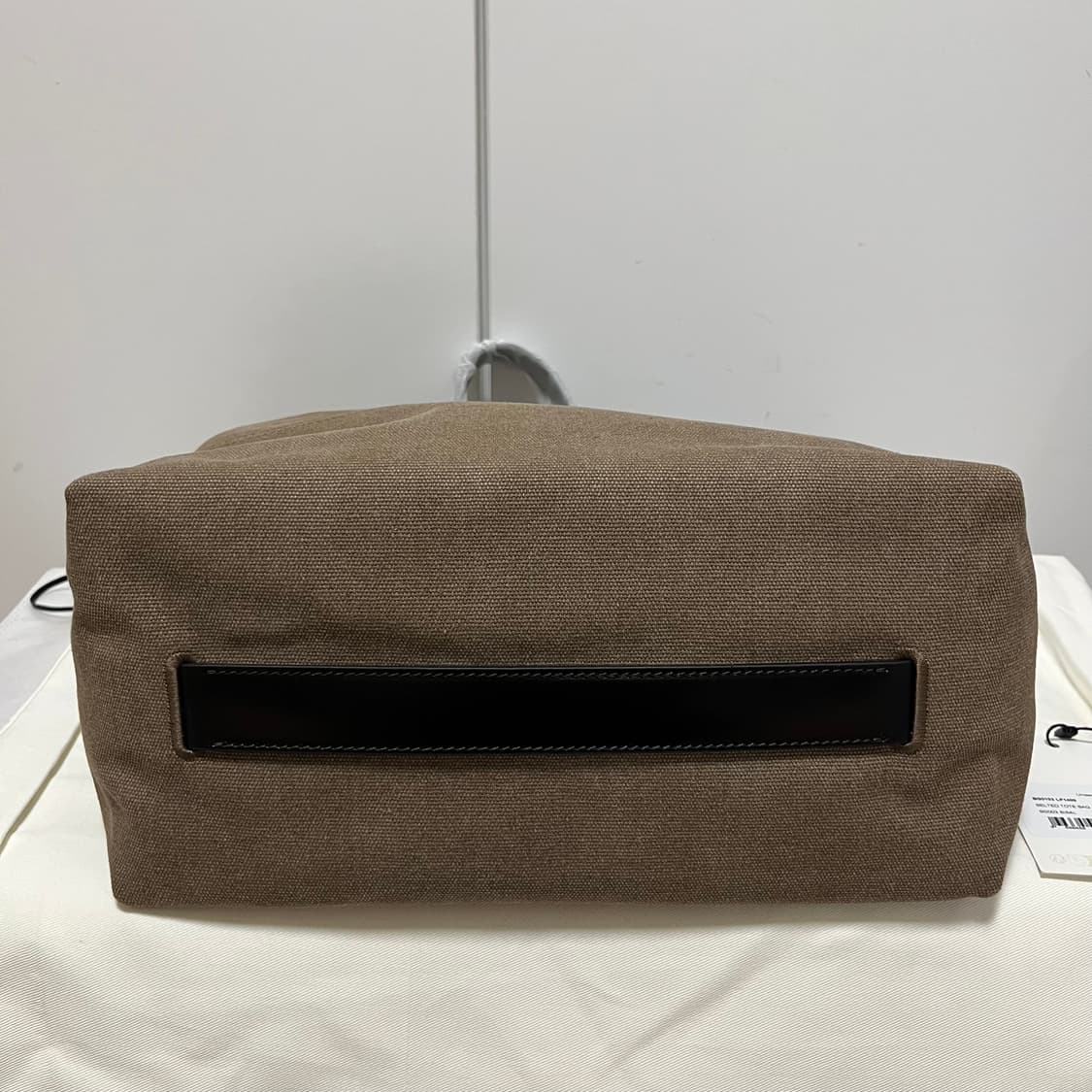 르메르 25fw 벨티드 토트백/SISAL 상품이미지3