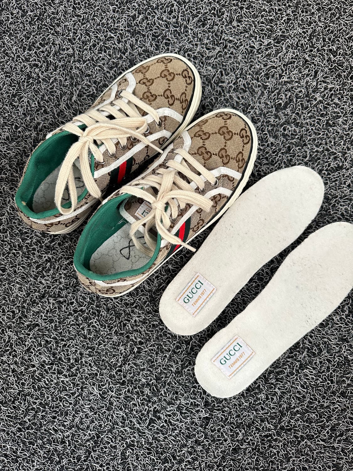 구찌 GG 스니커즈 240 상품이미지5